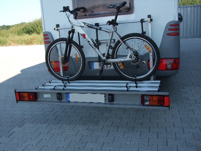 ALUTRANS Premium Wohnmobil Fahrradträger für 4 Fahrräder o. E-Bike spez. für Ford Transit V363 Bj. 2014- ohne AHK