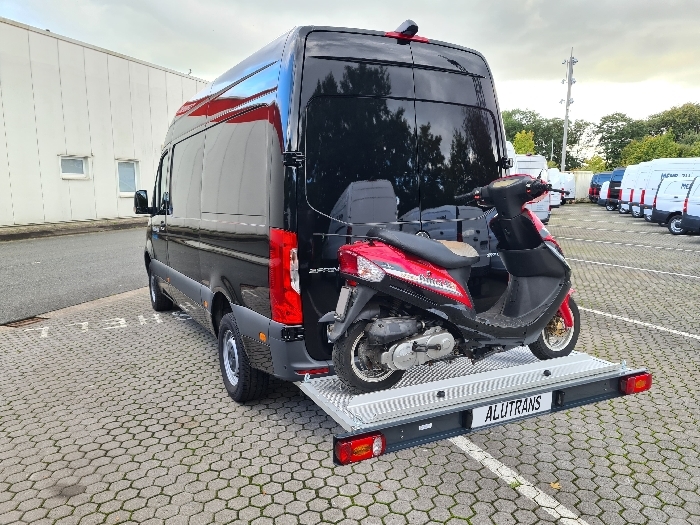 ALUTRANS KALUX 1 Roller/ Motorradträger, 200kg spez. für VW Crafter (einzelbereift) Bj. 2018-, ohne AHK