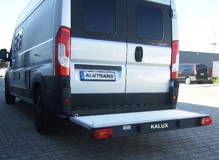 ALUTRANS KALUX Plattformträger spez. für Peugeot Boxer X250/X290 Bj. 2011-, mit AHK